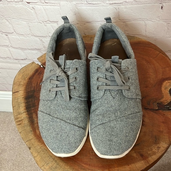 Toms Del Rey Lace Up Felt Sneakers - Picture 3 of 9